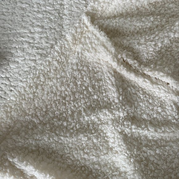 Full Size Ivory/Off-White Sherpa Comforter - Picture 7 of 10